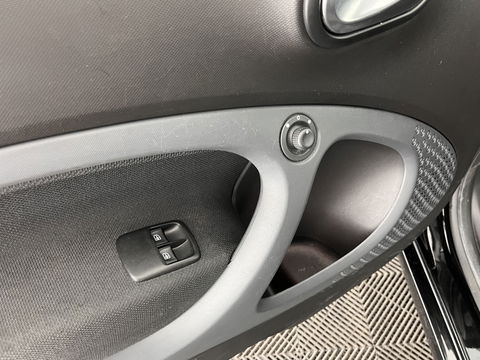 Smart Fortwo EQ Business Solution 18 kWh [3-Fase] ( SOH-93%) Aut. *PANO | LUXURY-LEATHER | NAVI-FULLMAP | CAMERA | HEATED-COMFORTSEATS | AIRCO | CRUISE | AMBIENT-LIGHT | 15''ALU*