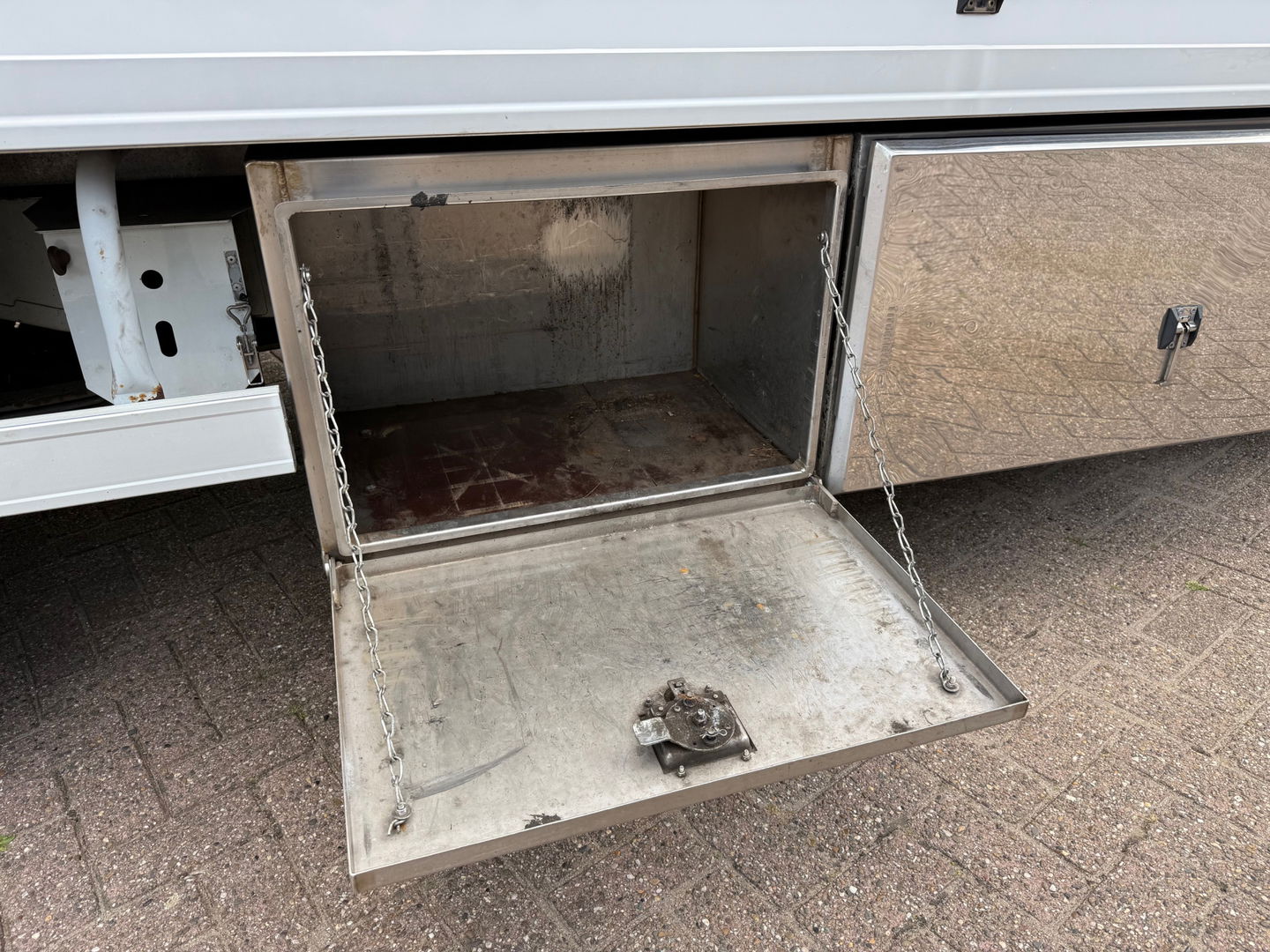 Renault Master T35 2.3 dCi 164 pk Bakwangen - Laadklep - 3,5t KG AWK Trekhaak - SERVICE WAGEN