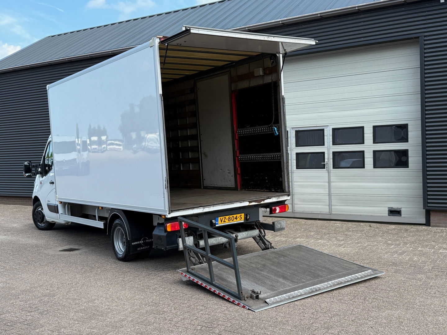 Renault Master T35 2.3 dCi 164 pk Bakwangen - Laadklep - 3,5t KG AWK Trekhaak - SERVICE WAGEN