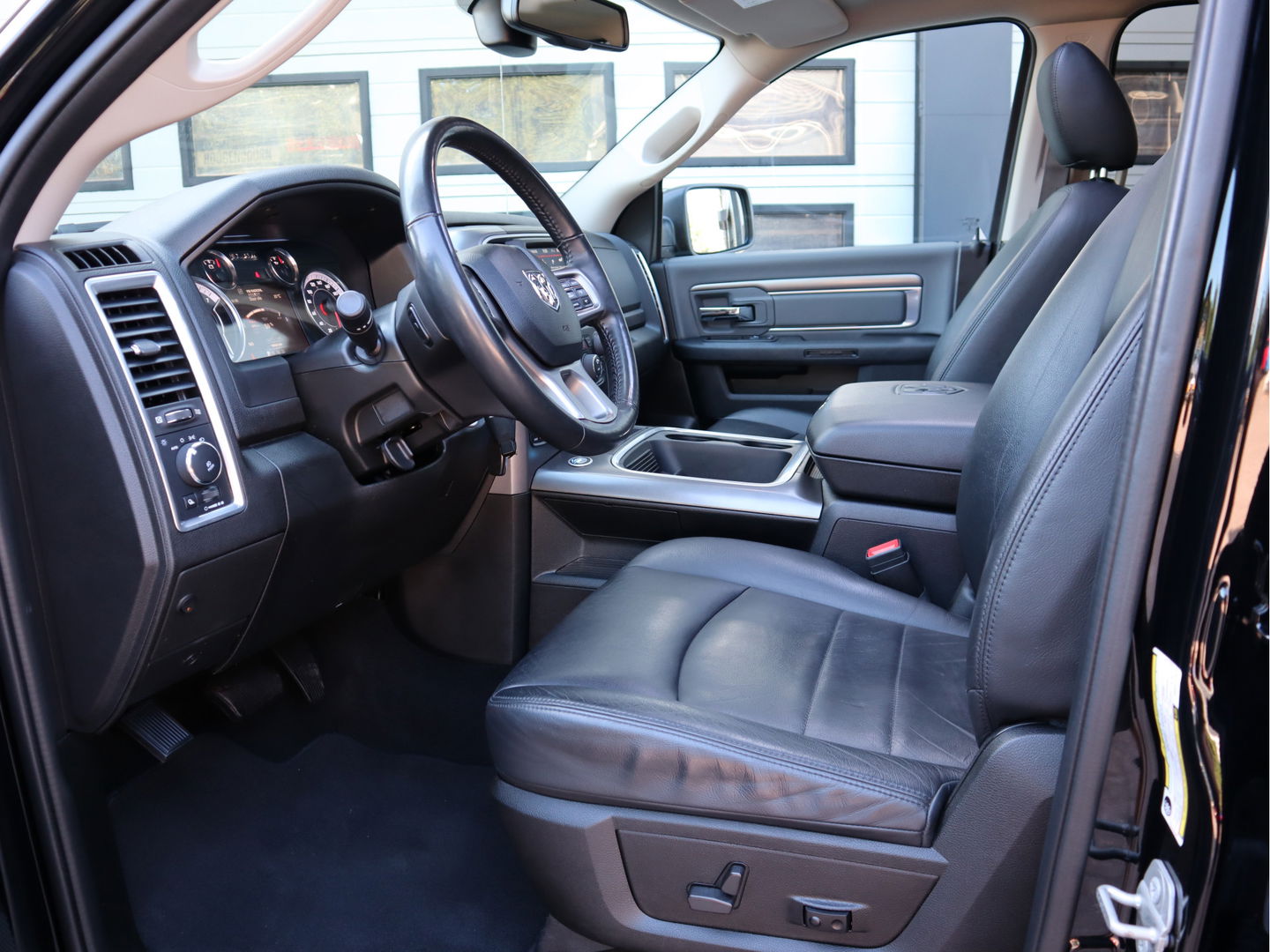 Dodge Ram 1500 5.7 V8 4x4 402 pk Classic - LPG - Leder - Bedcover - Klep - GARANTIE