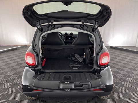 Smart Fortwo EQ Business Solution 18 kWh [3-Fase] ( SOH-93%) Aut. *PANO | LUXURY-LEATHER | NAVI-FULLMAP | CAMERA | HEATED-COMFORTSEATS | AIRCO | CRUISE | AMBIENT-LIGHT | 15''ALU*