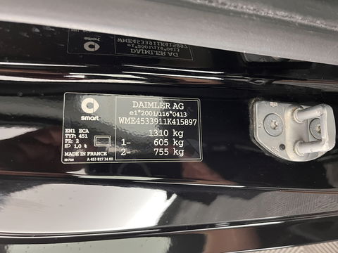 Smart Fortwo EQ Business Solution 18 kWh [3-Fase] ( SOH-93%) Aut. *PANO | LUXURY-LEATHER | NAVI-FULLMAP | CAMERA | HEATED-COMFORTSEATS | AIRCO | CRUISE | AMBIENT-LIGHT | 15''ALU*