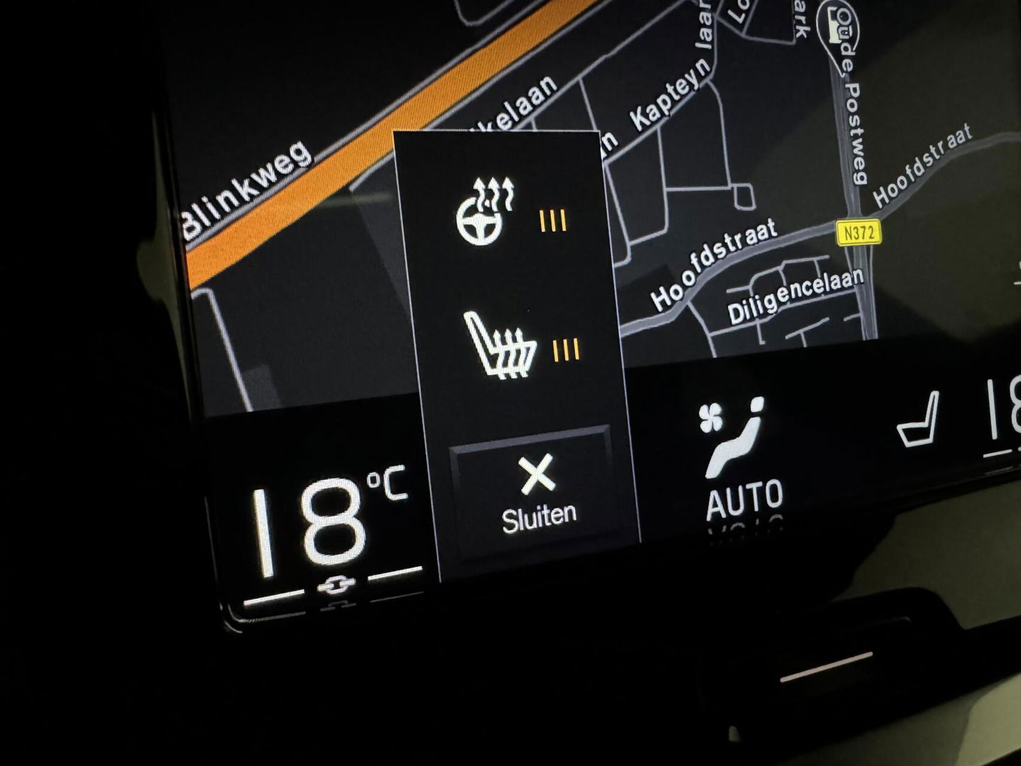 Volvo V60 2.0 T8 Recharge AWD R-Design Pano H/K Trekh. CarPlay