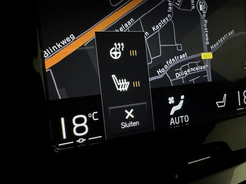 Volvo V60 2.0 T8 Recharge AWD R-Design Pano H/K Trekh. CarPlay