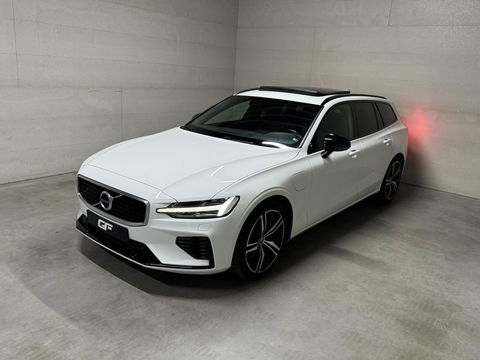 Volvo V60 2.0 T8 Recharge AWD R-Design Pano H/K Trekh. CarPlay