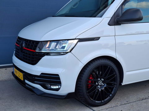 Volkswagen Transporter 2.0 TDI L2H1 30 DC VERLAAGD / SPOILERS IN KLEUR / AIRCO / CRUISE /  DUBBEL CABINE