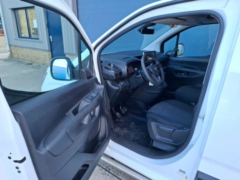 Opel Combo 1.5D L1H1 Edition AIRCO / CRUISE CONTROLE / NAVI / EURO 6