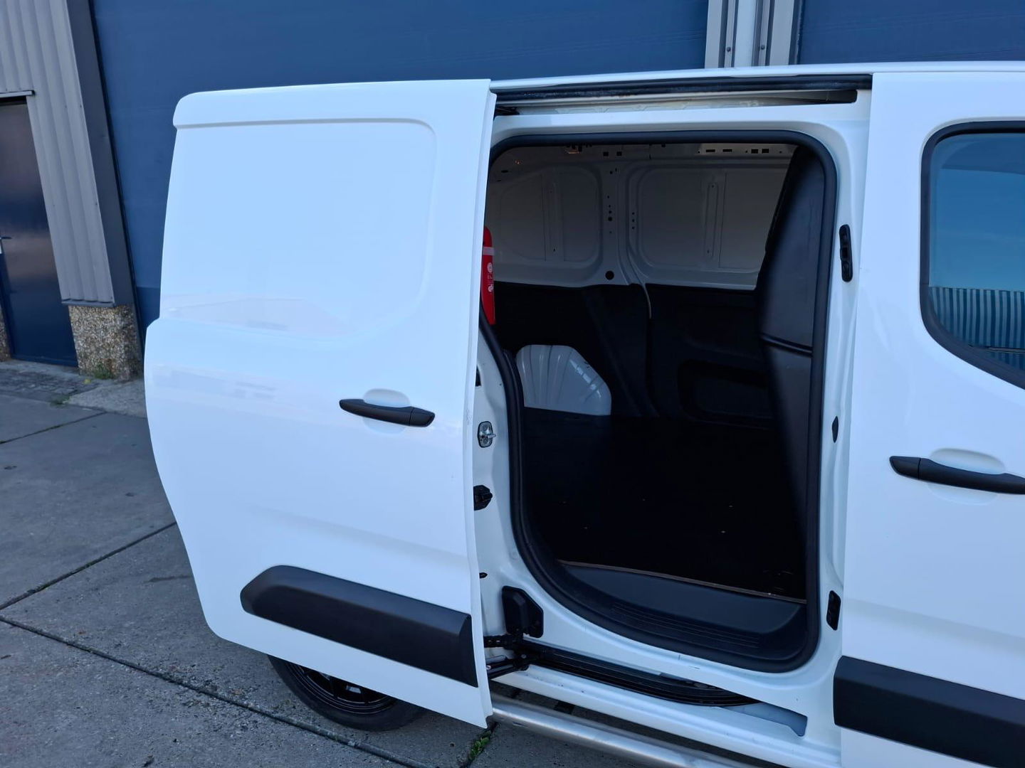 Opel Combo 1.5D L1H1 Edition AIRCO / CRUISE CONTROLE / NAVI / EURO 6