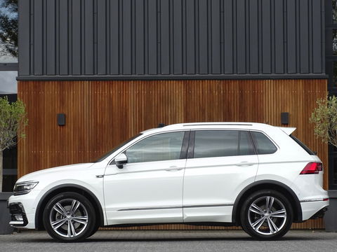 Volkswagen Tiguan 2.0 TSI 4-Motion 180PK / R-Line / ACC / Keyless / Pano / LED /
