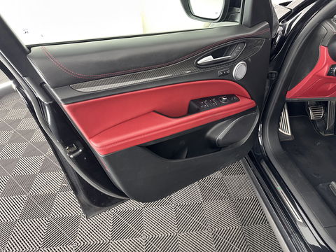 Alfa Romeo Stelvio 2.9 V6 AWD Quadrifoglio (INCL-BTW) Aut. *PANO | LEATHER-ALCANTARA | XENON | ADAPTIVE-CRUISE | BLIND-SPOT | HARMAN/KARDON | MEMORY-PACK | HEATED-SPORTSEATS | DAB+ | KEYLESS | CARPLAY | NAVI-FULLMAP | CARBON-INLAY |