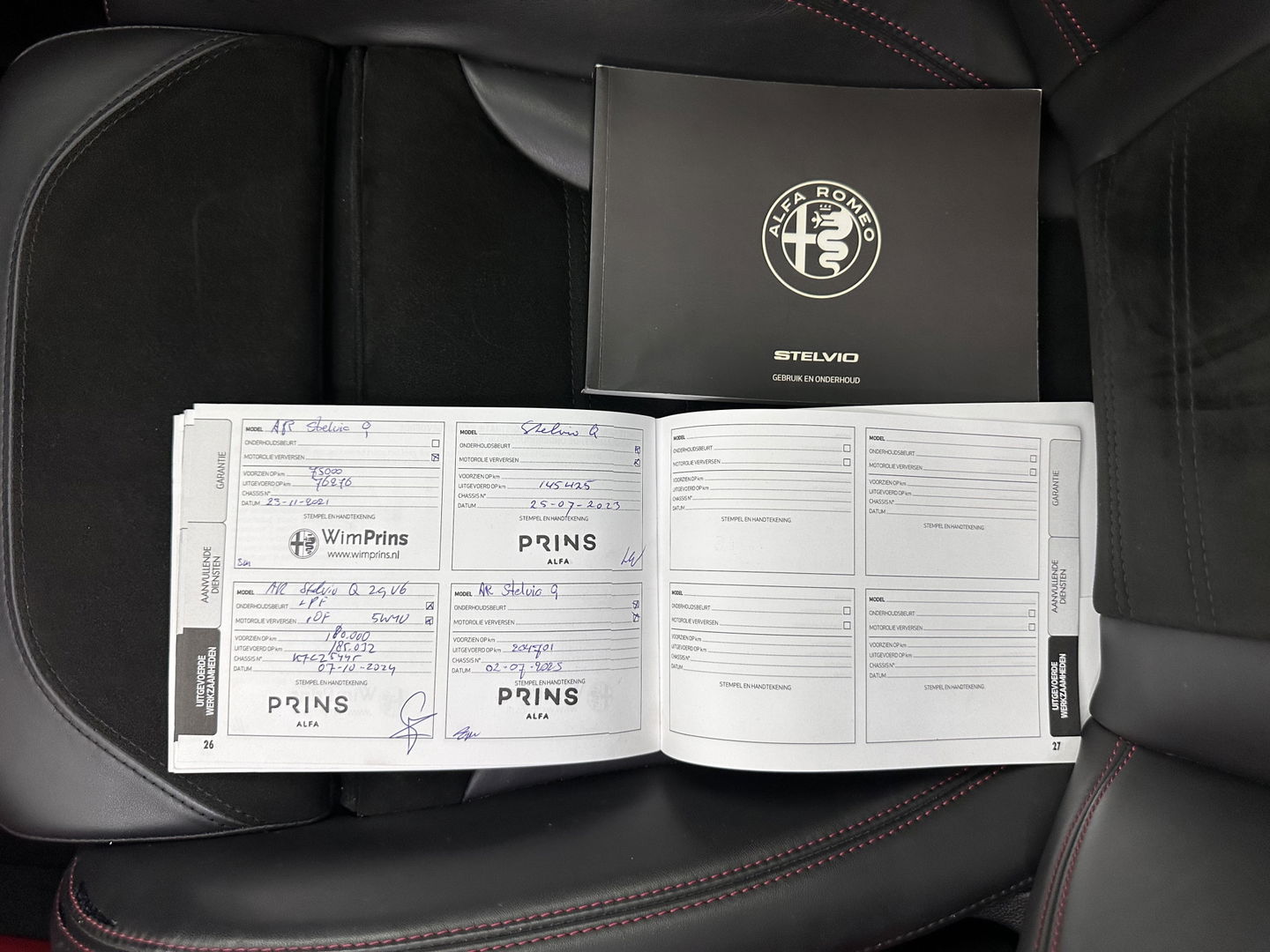 Alfa Romeo Stelvio 2.9 V6 AWD Quadrifoglio (INCL-BTW) Aut. *PANO | LEATHER-ALCANTARA | XENON | ADAPTIVE-CRUISE | BLIND-SPOT | HARMAN/KARDON | MEMORY-PACK | HEATED-SPORTSEATS | DAB+ | KEYLESS | CARPLAY | NAVI-FULLMAP | CARBON-INLAY |