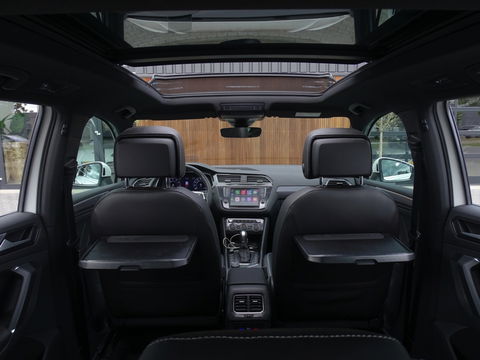 Volkswagen Tiguan 2.0 TSI 4-Motion 180PK / R-Line / ACC / Keyless / Pano / LED /
