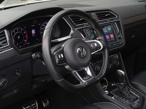 Volkswagen Tiguan 2.0 TSI 4-Motion 180PK / R-Line / ACC / Keyless / Pano / LED /