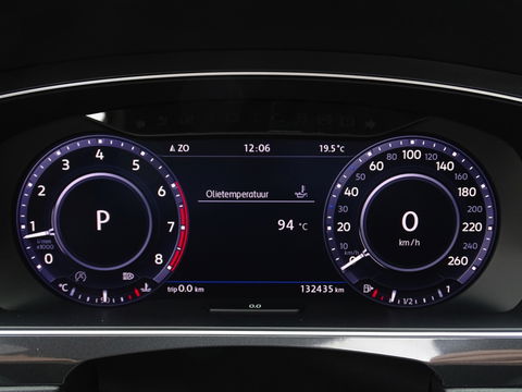 Volkswagen Tiguan 2.0 TSI 4-Motion 180PK / R-Line / ACC / Keyless / Pano / LED /