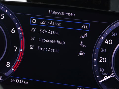 Volkswagen Tiguan 2.0 TSI 4-Motion 180PK / R-Line / ACC / Keyless / Pano / LED /