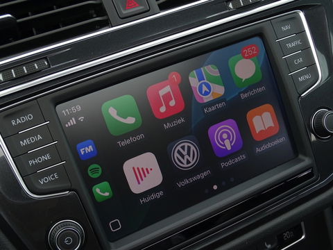 Volkswagen Tiguan 2.0 TSI 4-Motion 180PK / R-Line / ACC / Keyless / Pano / LED /
