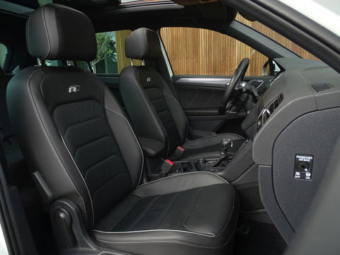 Volkswagen Tiguan 2.0 TSI 4-Motion 180PK / R-Line / ACC / Keyless / Pano / LED /