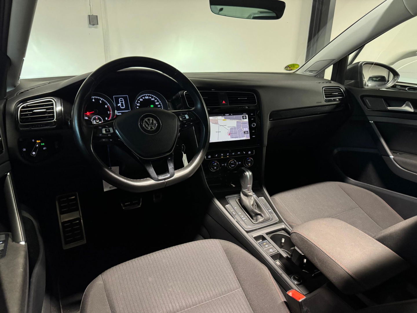 Volkswagen Golf 1.5 TSI Highline PANO CAM PDC