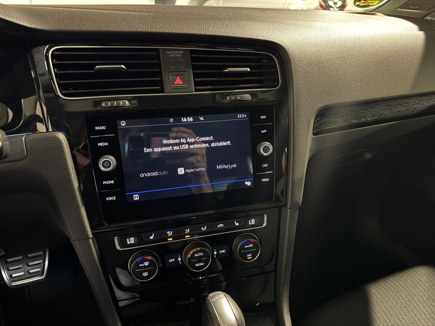 Volkswagen Golf 1.5 TSI Highline PANO CAM PDC