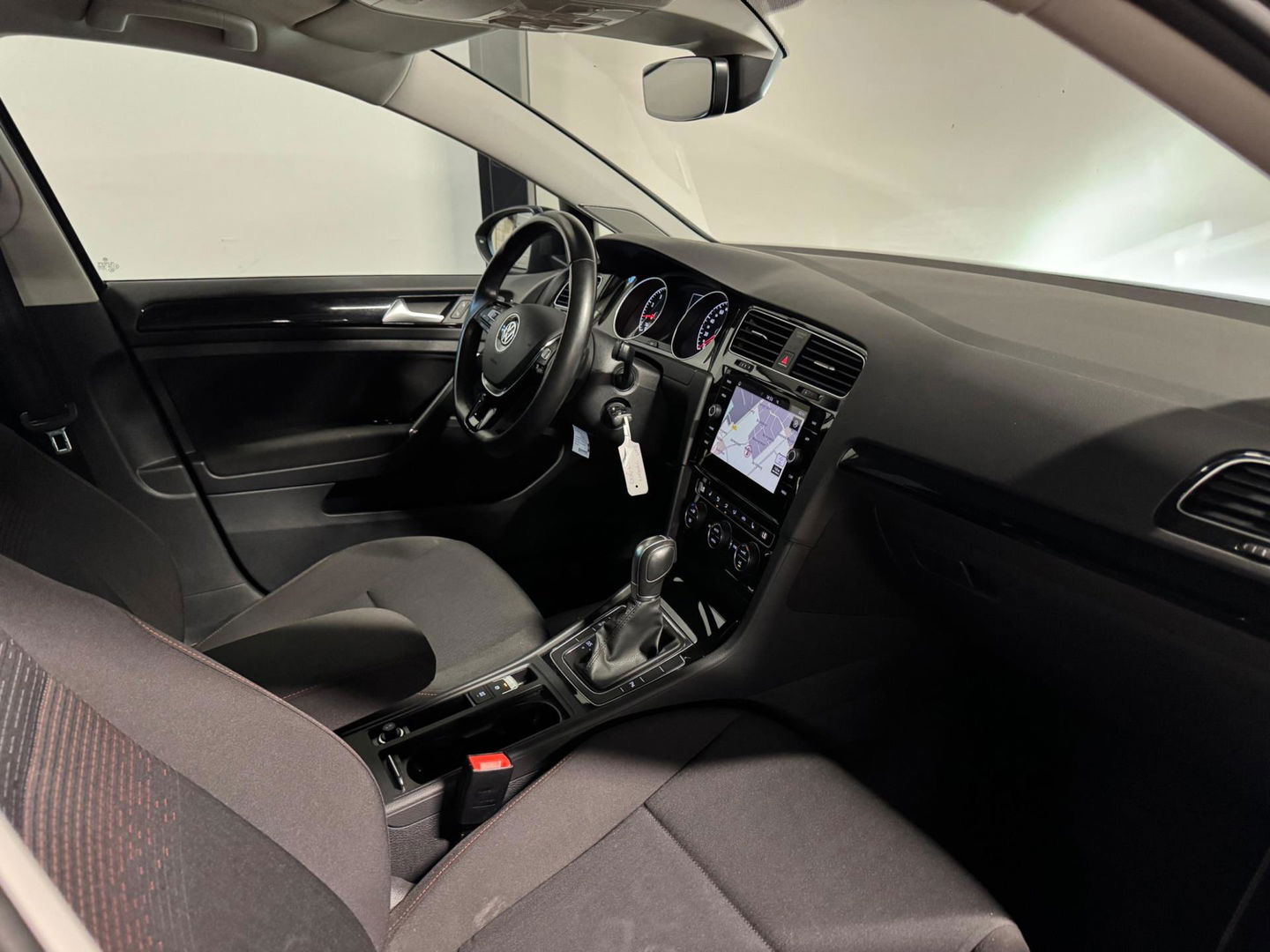 Volkswagen Golf 1.5 TSI Highline PANO CAM PDC