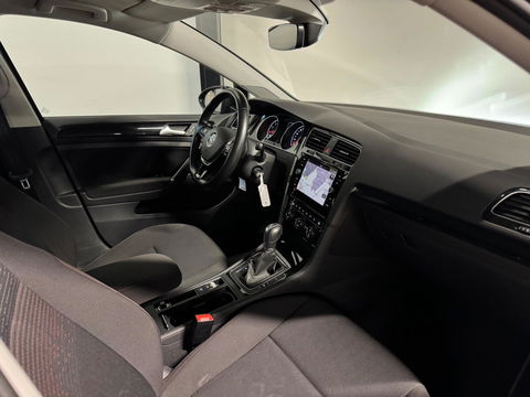 Volkswagen Golf 1.5 TSI Highline PANO CAM PDC