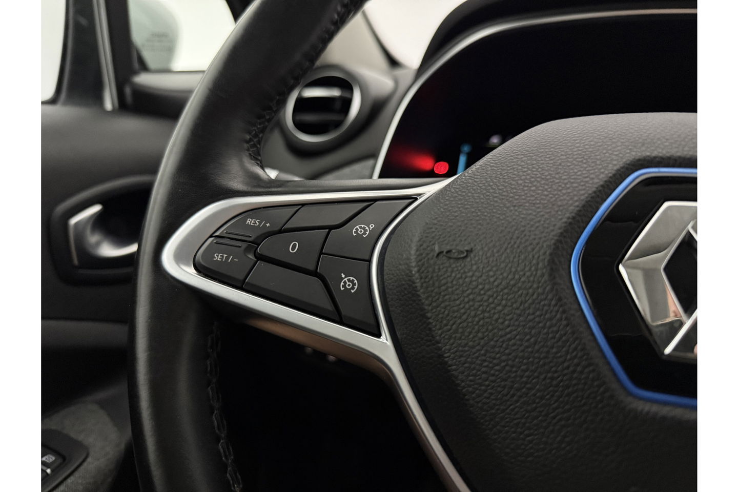 Renault ZOE R110 Life 52 kWh | Huur Accu LED Carplay Airco Cruise Virtual 16"LMV Stoel/Stuurverwarming