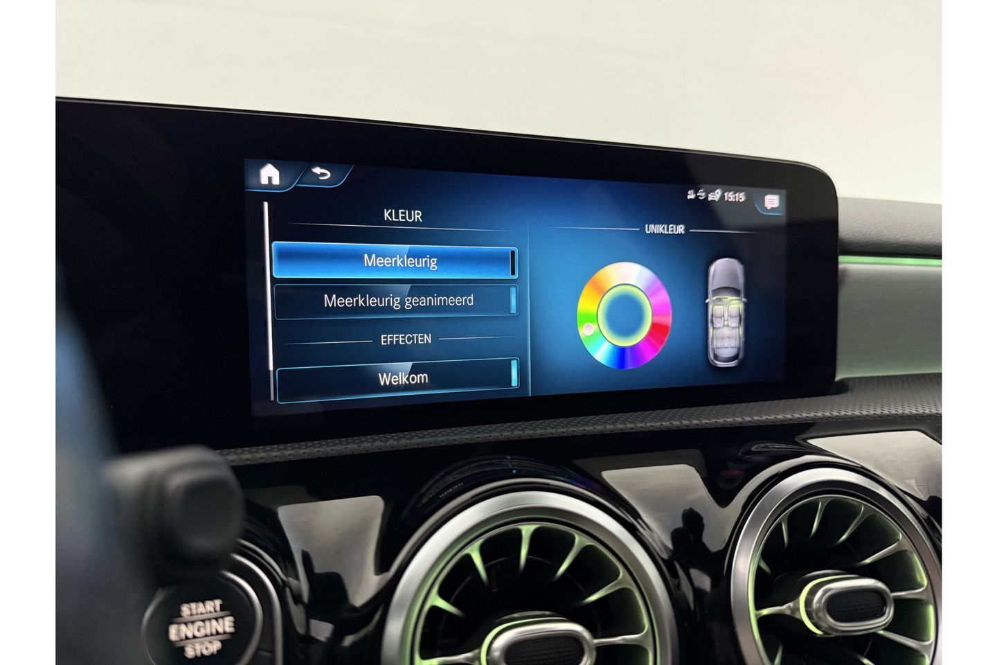 Mercedes-Benz A-Klasse 180 Business Solution AMG Pano Sfeerverl. Virtual LED Clima Cruise Carplay Navi PDC 18"LMV