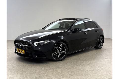 Mercedes-Benz A-Klasse 180 Business Solution AMG Pano Sfeerverl. Virtual LED Clima Cruise Carplay Navi PDC 18"LMV