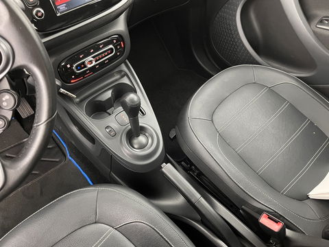 Smart Forfour electric drive prime 18 kWh *PANO | LUXURY-LEATHER | NAVI-FULLMAP | CAMERA | HEATED-COMFORTSEATS | AIRCO | CRUISE | 15''ALU*