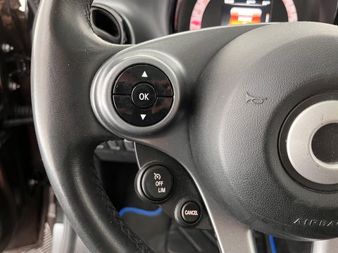 Smart Forfour electric drive prime 18 kWh *PANO | LUXURY-LEATHER | NAVI-FULLMAP | CAMERA | HEATED-COMFORTSEATS | AIRCO | CRUISE | 15''ALU*