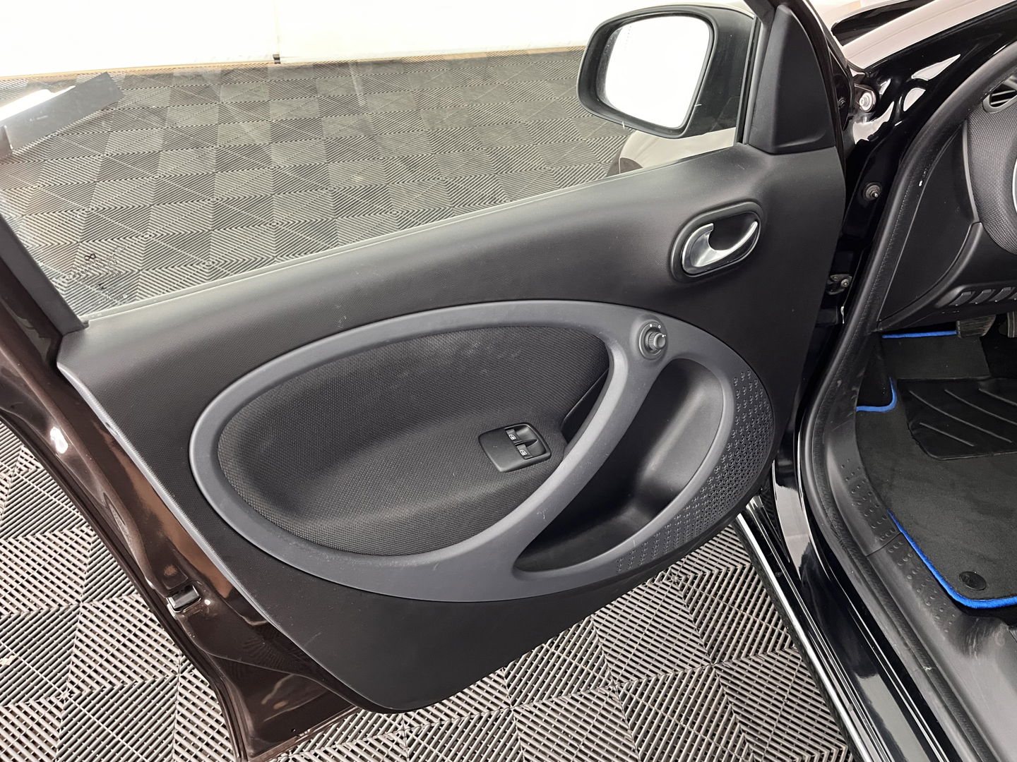 Smart Forfour electric drive prime 18 kWh *PANO | LUXURY-LEATHER | NAVI-FULLMAP | CAMERA | HEATED-COMFORTSEATS | AIRCO | CRUISE | 15''ALU*