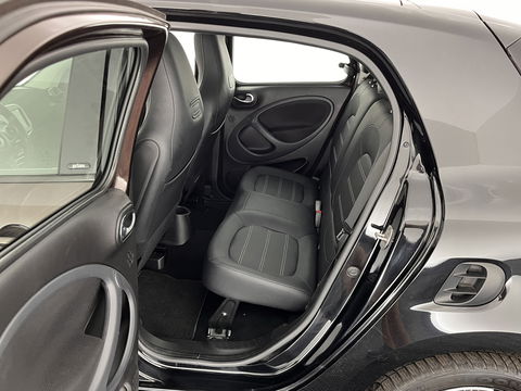 Smart Forfour electric drive prime 18 kWh *PANO | LUXURY-LEATHER | NAVI-FULLMAP | CAMERA | HEATED-COMFORTSEATS | AIRCO | CRUISE | 15''ALU*
