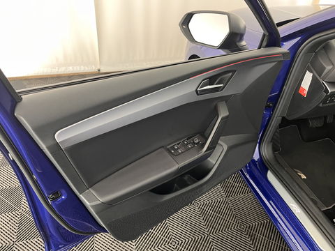 SEAT Leon 2.0 TDI FR-Sportpack Launch Edition (INCL-BTW) Aut.*PANO | LEATHER-FABRIC | FULL-LED | DIGI-COCKPIT | SPORT-SEATS | NAVI-FULLMAP | ECC | SHIFTPADDLES | PDC | AMBIENT-LIGHT | KEYLESS | PRIVACY-GLASS | 17''ALU*