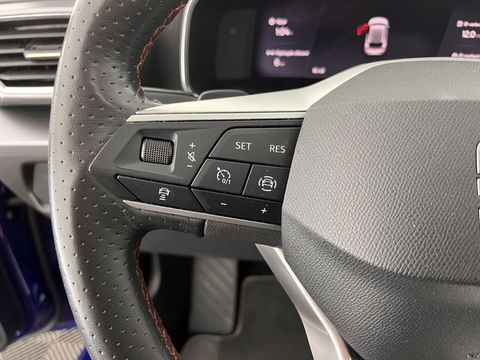 SEAT Leon 2.0 TDI FR-Sportpack Launch Edition (INCL-BTW) Aut.*PANO | LEATHER-FABRIC | FULL-LED | DIGI-COCKPIT | SPORT-SEATS | NAVI-FULLMAP | ECC | SHIFTPADDLES | PDC | AMBIENT-LIGHT | KEYLESS | PRIVACY-GLASS | 17''ALU*