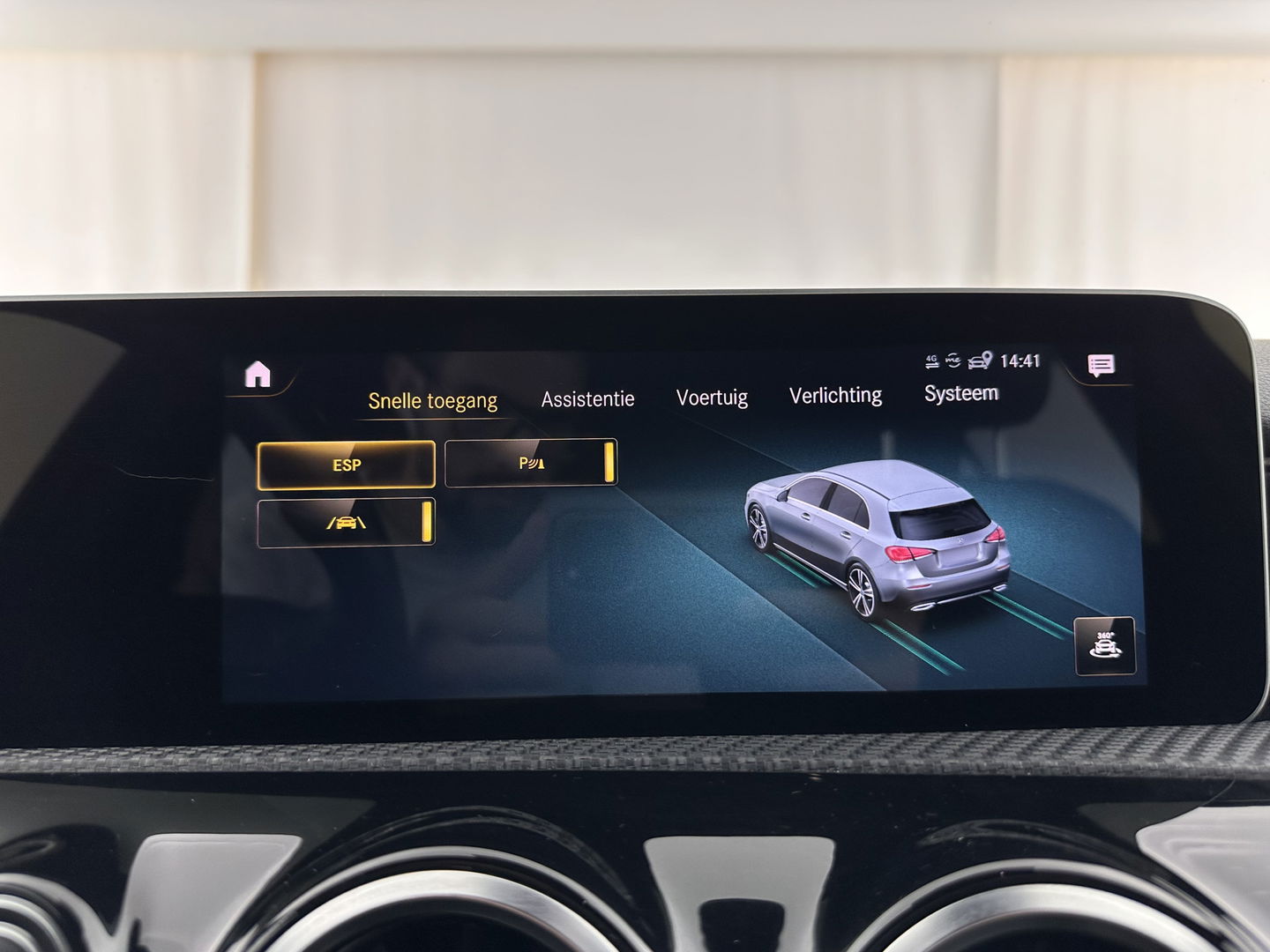 Mercedes-Benz A-Klasse 160 Business Solution *1/2ELATHER | FULL-LED | WIDE-SCREEN-COCKPIT | CAMERA | NAVI-FULLMAP | HEATED-COMFORTSEATS | ECC | PDC | CRUISE | 16''ALU*