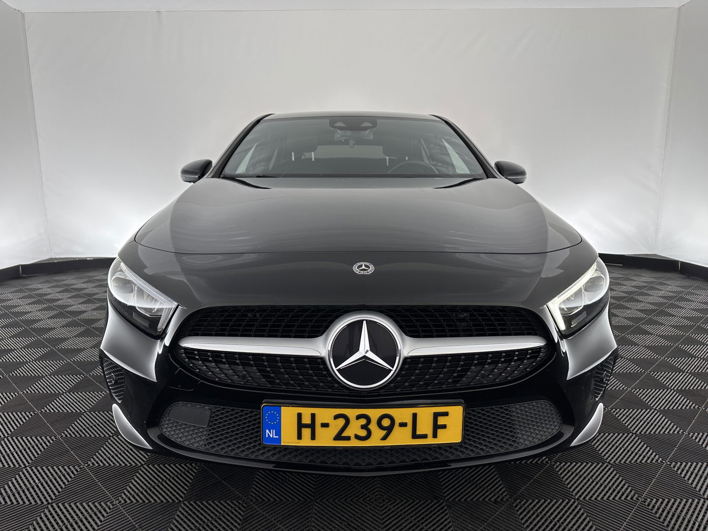 Mercedes-Benz A-Klasse 160 Business Solution *1/2ELATHER | FULL-LED | WIDE-SCREEN-COCKPIT | CAMERA | NAVI-FULLMAP | HEATED-COMFORTSEATS | ECC | PDC | CRUISE | 16''ALU*