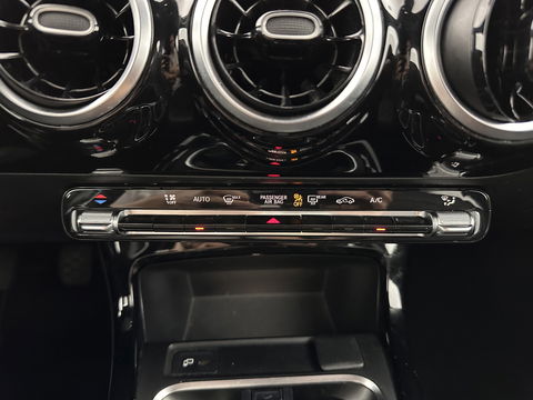 Mercedes-Benz A-Klasse 160 Business Solution *1/2ELATHER | FULL-LED | WIDE-SCREEN-COCKPIT | CAMERA | NAVI-FULLMAP | HEATED-COMFORTSEATS | ECC | PDC | CRUISE | 16''ALU*