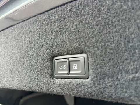 Lamborghini Urus 4.0 V8|Pano|Keramisch|B&O|Massage|Luchtvering|360Camera|ACC|Leder|650PK