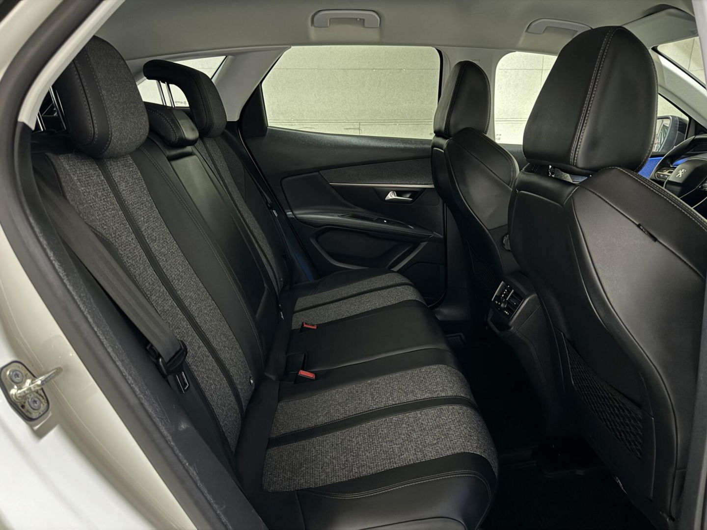 Peugeot 3008 1.6 PureTech Allure CarPlay 360° Cruise Sfeerv. NAP