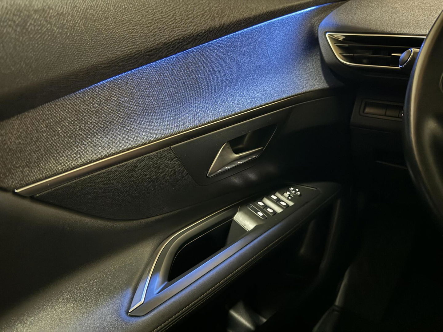 Peugeot 3008 1.6 PureTech Allure CarPlay 360° Cruise Sfeerv. NAP