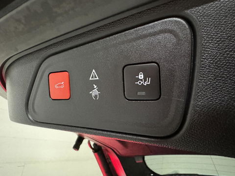 Peugeot 3008 1.6 PureTech Allure CarPlay 360° Cruise Sfeerv. NAP
