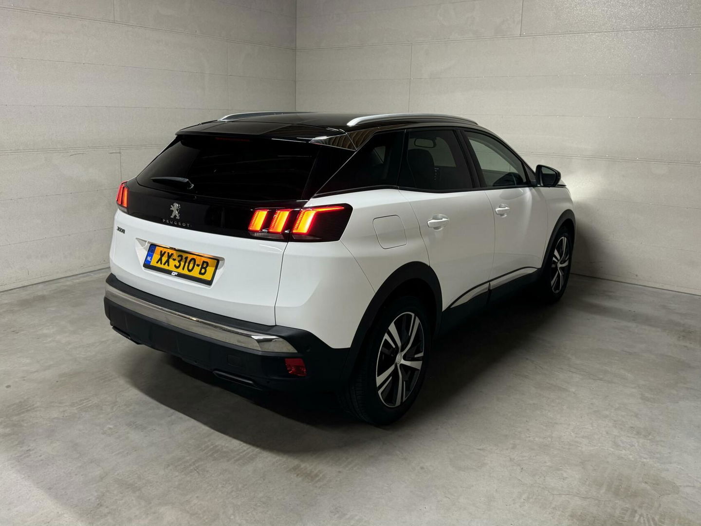 Peugeot 3008 1.6 PureTech Allure CarPlay 360° Cruise Sfeerv. NAP