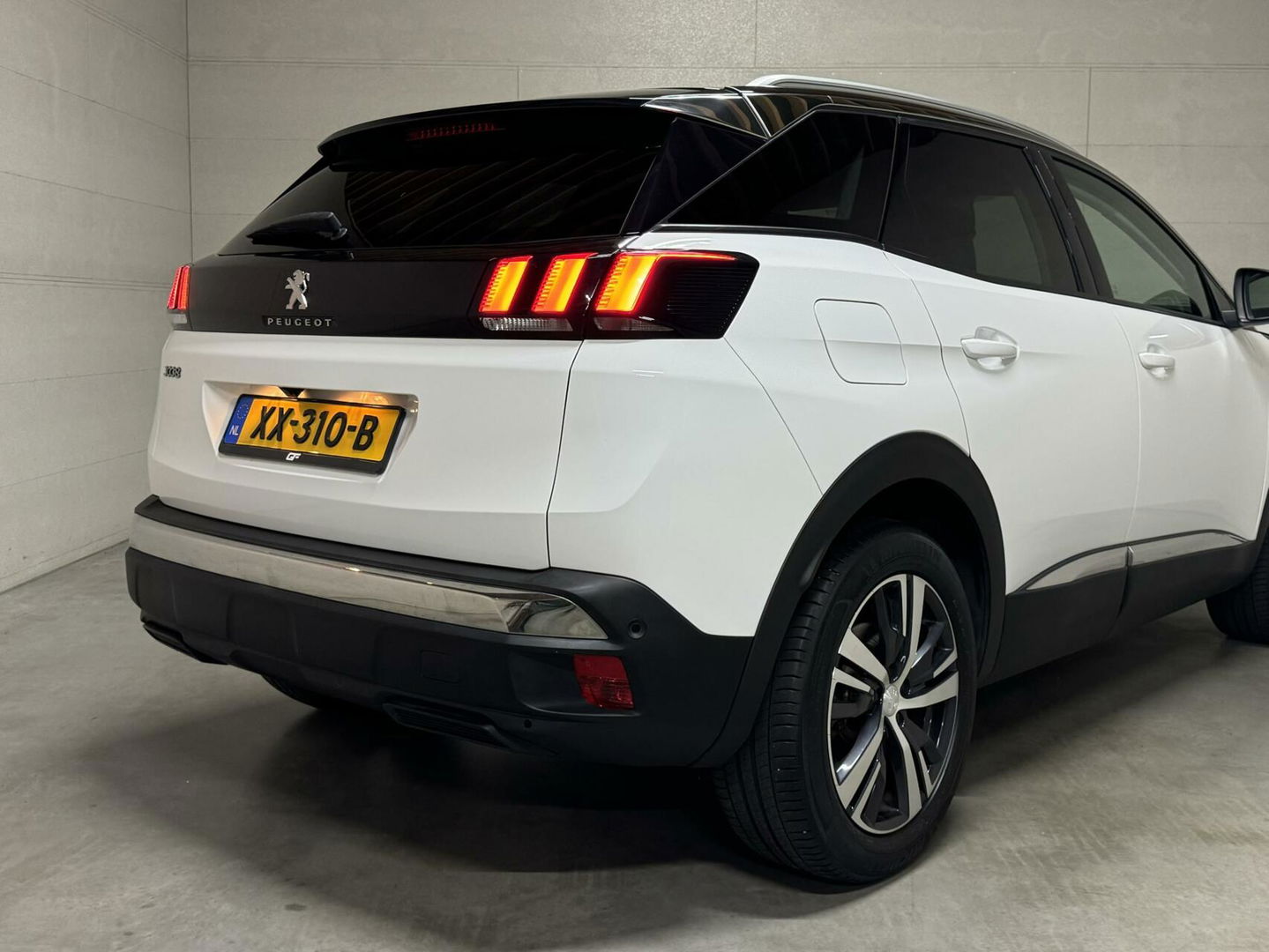 Peugeot 3008 1.6 PureTech Allure CarPlay 360° Cruise Sfeerv. NAP