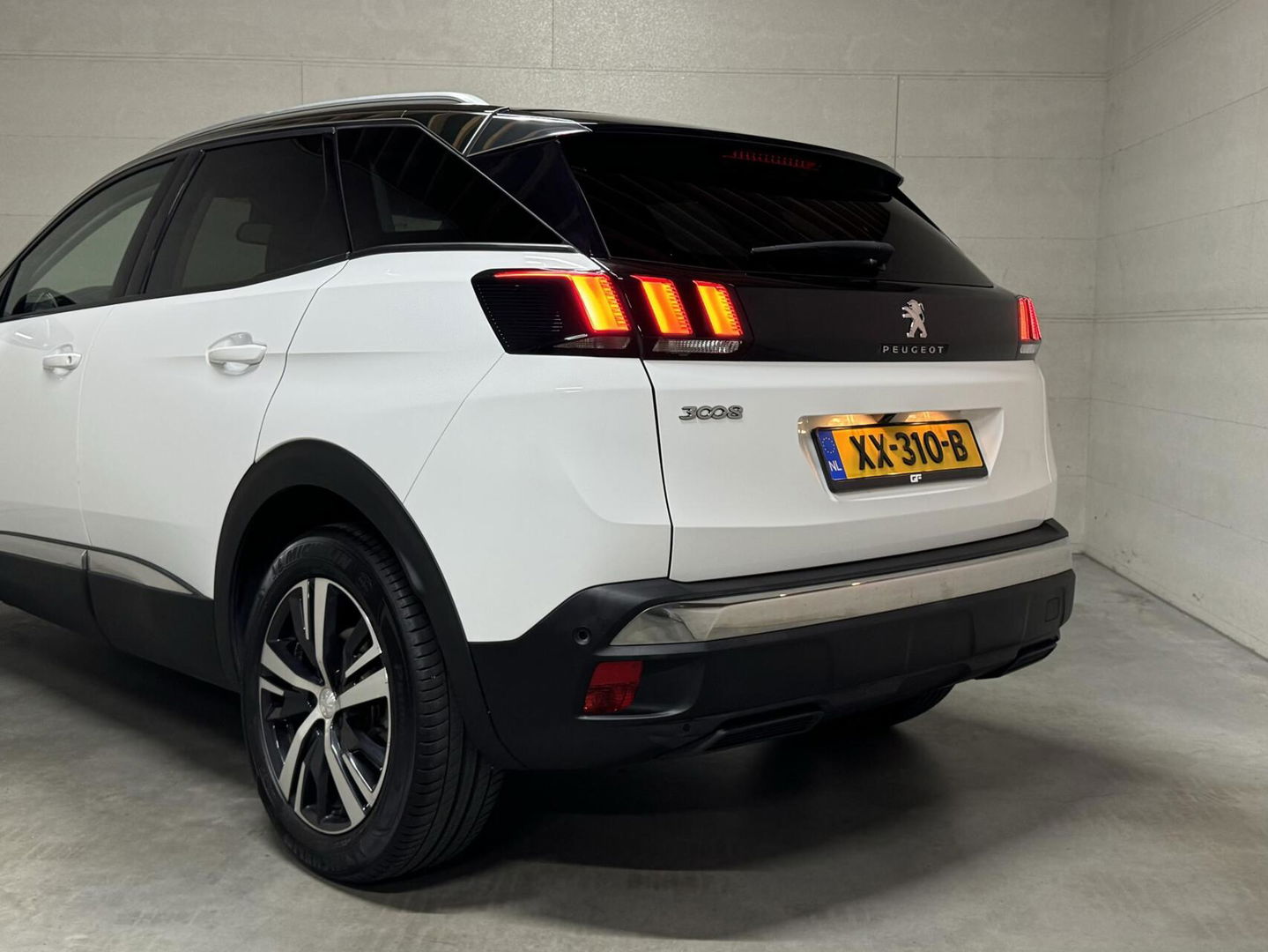Peugeot 3008 1.6 PureTech Allure CarPlay 360° Cruise Sfeerv. NAP