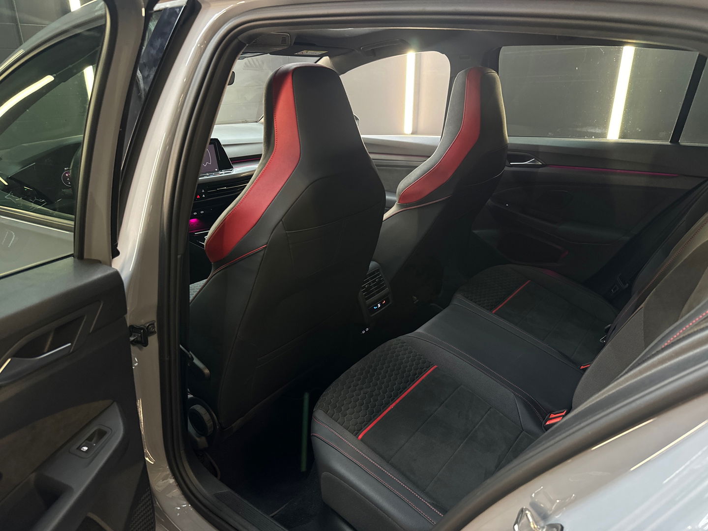 Volkswagen Golf 2.0 TSI GTI Clubsport Pano|H/K|IQ|Keyless