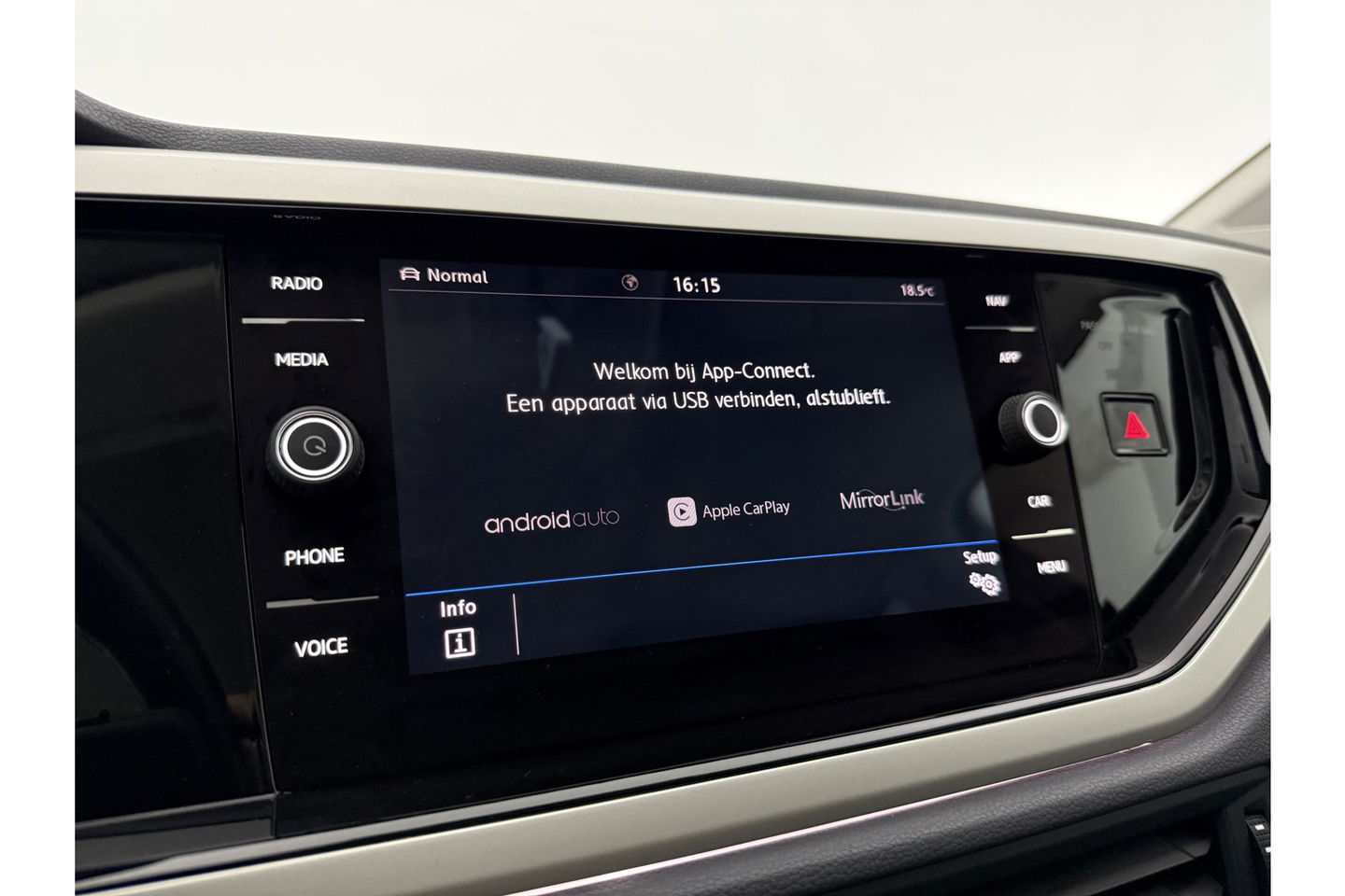 Volkswagen Polo 1.0 TSI R-Line LED Virtual Clima Cruise Carplay Navi PDC 16"LMV