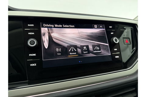 Volkswagen Polo 1.0 TSI R-Line LED Virtual Clima Cruise Carplay Navi PDC 16"LMV