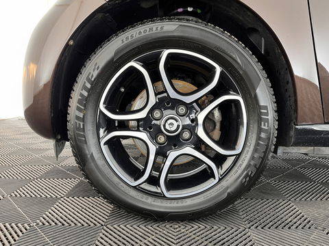 Smart Forfour electric drive prime 18 kWh *PANO | LUXURY-LEATHER | NAVI-FULLMAP | CAMERA | HEATED-COMFORTSEATS | AIRCO | CRUISE | 15''ALU*