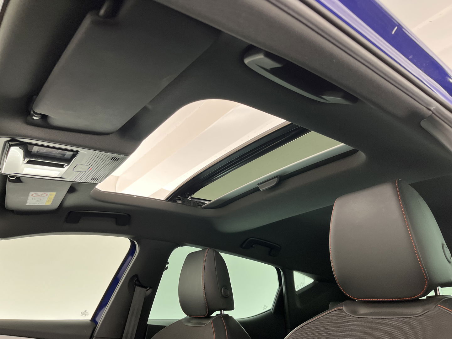 SEAT Leon 2.0 TDI FR-Sportpack Launch Edition (INCL-BTW) Aut.*PANO | LEATHER-FABRIC | FULL-LED | DIGI-COCKPIT | SPORT-SEATS | NAVI-FULLMAP | ECC | SHIFTPADDLES | PDC | AMBIENT-LIGHT | KEYLESS | PRIVACY-GLASS | 17''ALU*
