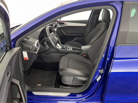 SEAT Leon 2.0 TDI FR-Sportpack Launch Edition (INCL-BTW) Aut.*PANO | LEATHER-FABRIC | FULL-LED | DIGI-COCKPIT | SPORT-SEATS | NAVI-FULLMAP | ECC | SHIFTPADDLES | PDC | AMBIENT-LIGHT | KEYLESS | PRIVACY-GLASS | 17''ALU*